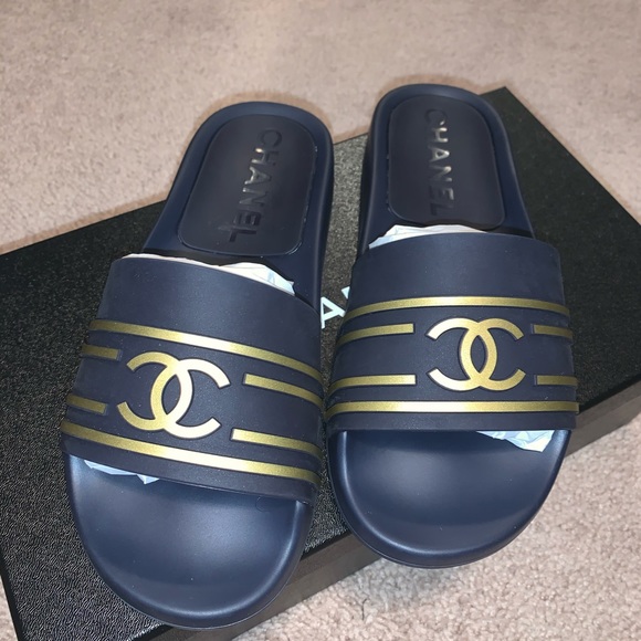 Chanel 19C Navy Blue Gold PVC Rubber CC Logo Slide - Picture 4 of 8